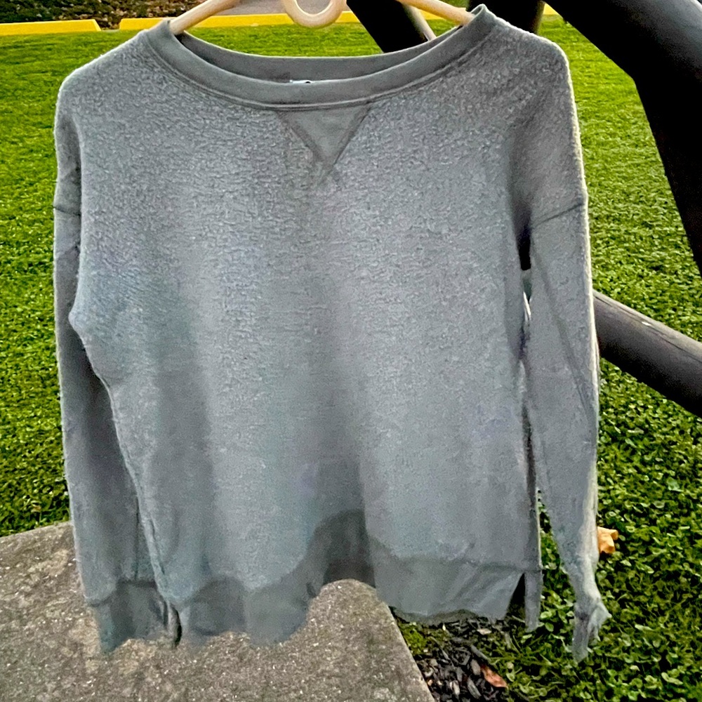 American Eagle Crew Neck